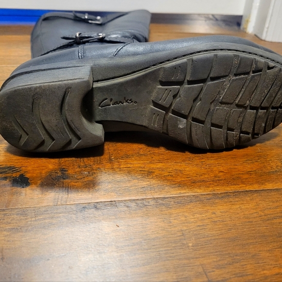 Clarks Riding Boots - Picture 4 of 5